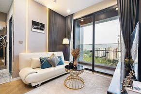 Bluesky Lumiere Riverside Luxury