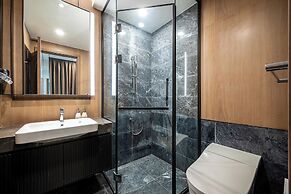 Bluesky Lumiere Riverside Luxury