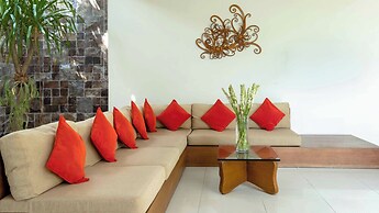 Stunning 2 Br Pool Villa With Rooftop In Seminyak