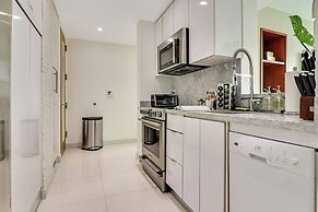 Roami at Brickell Arch