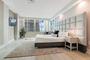 Roami at Brickell Arch