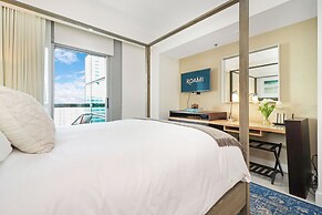 Roami at Brickell Arch