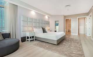 Roami at Brickell Arch