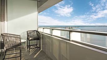 Roami at Brickell Arch