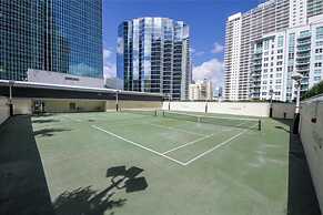 Roami at Brickell Arch