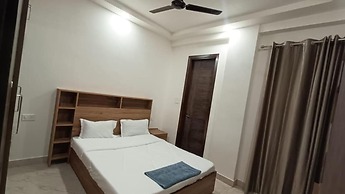 85 The Ganges 2 Bhk Apartment for Homestay