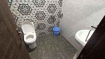 85 The Ganges 2 Bhk Apartment for Homestay