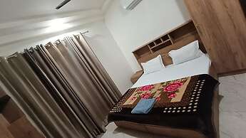 85 The Ganges 2 Bhk Apartment for Homestay
