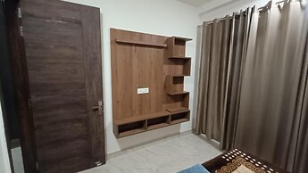 85 The Ganges 2 Bhk Apartment for Homestay