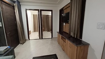 85 The Ganges 2 Bhk Apartment for Homestay
