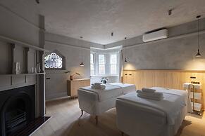 In The Brick Spa & Hotel