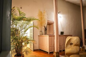 AURA BARICHARA HOTEL