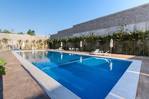 Bluu Lagoon Apartments