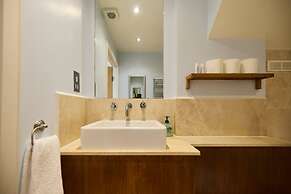 The Queen s Park Getaway - Adorable 2bdr Flat With Terrace