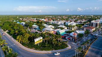 Luxury 6bdr Villa at Tortuga Bay Near Beach Golf