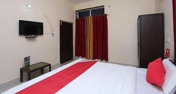 Goroomgo Hotel Moonlight Bhubaneswar