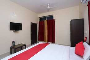 Goroomgo Hotel Moonlight Bhubaneswar
