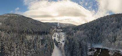 Base Camp Medvědín