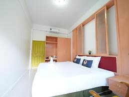 RoomQuest Hotel Pratunam