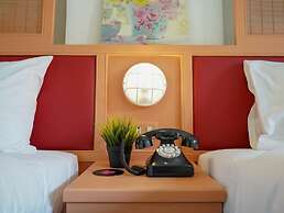 RoomQuest Hotel Pratunam