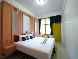 RoomQuest Hotel Pratunam