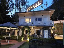 Maati Resort by the Lake Hill