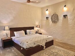 Maati Resort by the Lake Hill