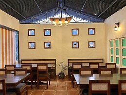 Maati Resort by the Lake Hill