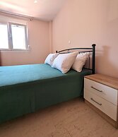 Achilleas Rentals in Kamena Vourla