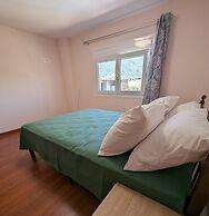 Achilleas Rentals in Kamena Vourla