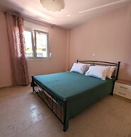 Achilleas Rentals in Kamena Vourla