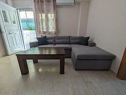 Achilleas Rentals in Kamena Vourla