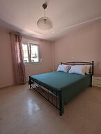 Achilleas Rentals in Kamena Vourla