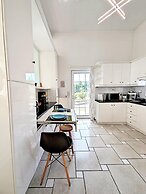 Ecoscape Luxury Villa Lamia