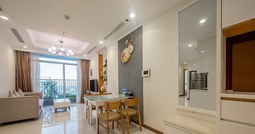 Landmark Apartment in Vinhomes Central Park