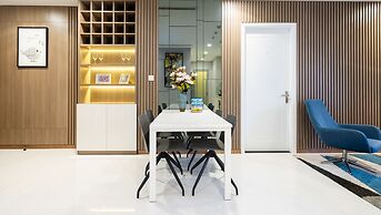 Landmark Apartment in Vinhomes Central Park