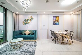 Landmark Apartment in Vinhomes Central Park