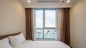 Landmark Apartment in Vinhomes Central Park