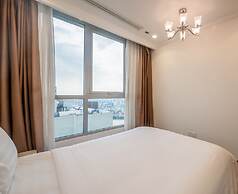 Landmark Apartment in Vinhomes Central Park