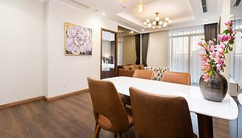 Landmark Apartment in Vinhomes Central Park