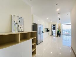 Landmark Apartment in Vinhomes Central Park