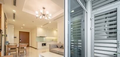 Landmark Apartment in Vinhomes Central Park