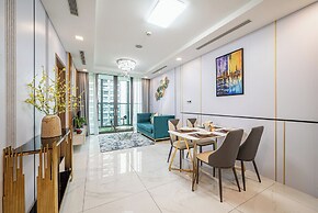 Landmark Apartment in Vinhomes Central Park
