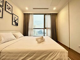 Landmark Apartment in Vinhomes Central Park