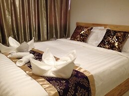 Lee Place Phatthanakan Condo