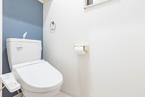 Stella Court Tengachaya