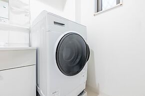 Stella Court Tengachaya