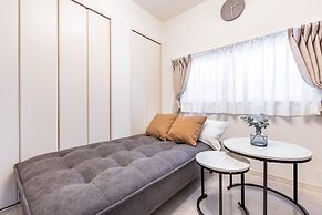 Stella Court Tengachaya