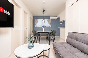 Stella Court Tengachaya