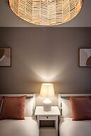 Stella Court Tengachaya